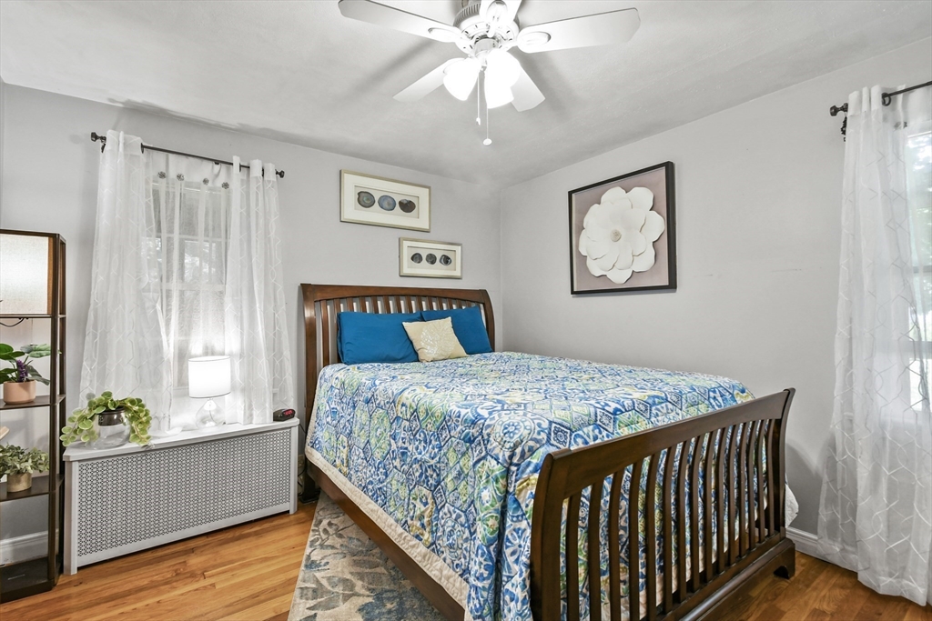 235 Pleasant St Property Photo 14