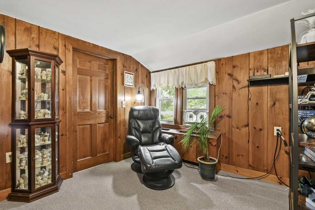 235 Pleasant St Property Photo 24