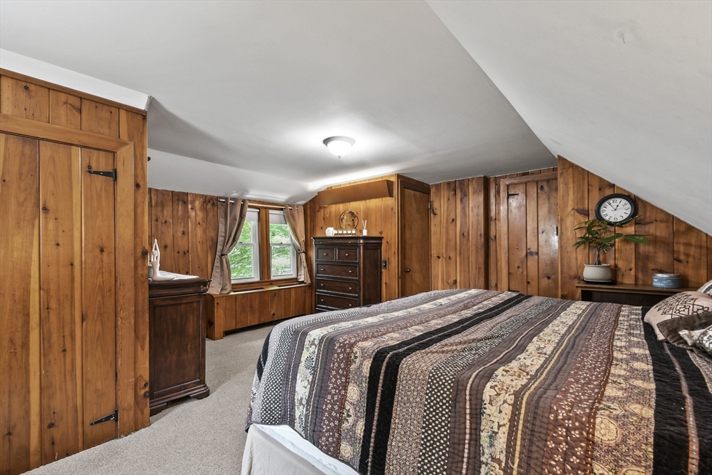 235 Pleasant St Property Photo 25