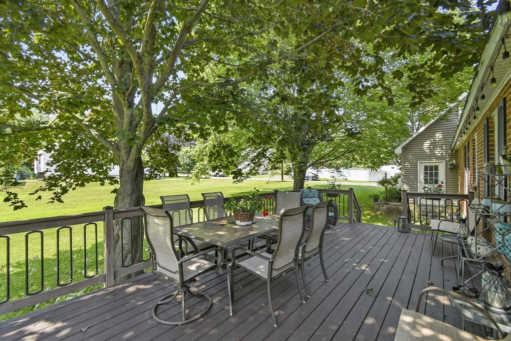 235 Pleasant St Property Photo 31