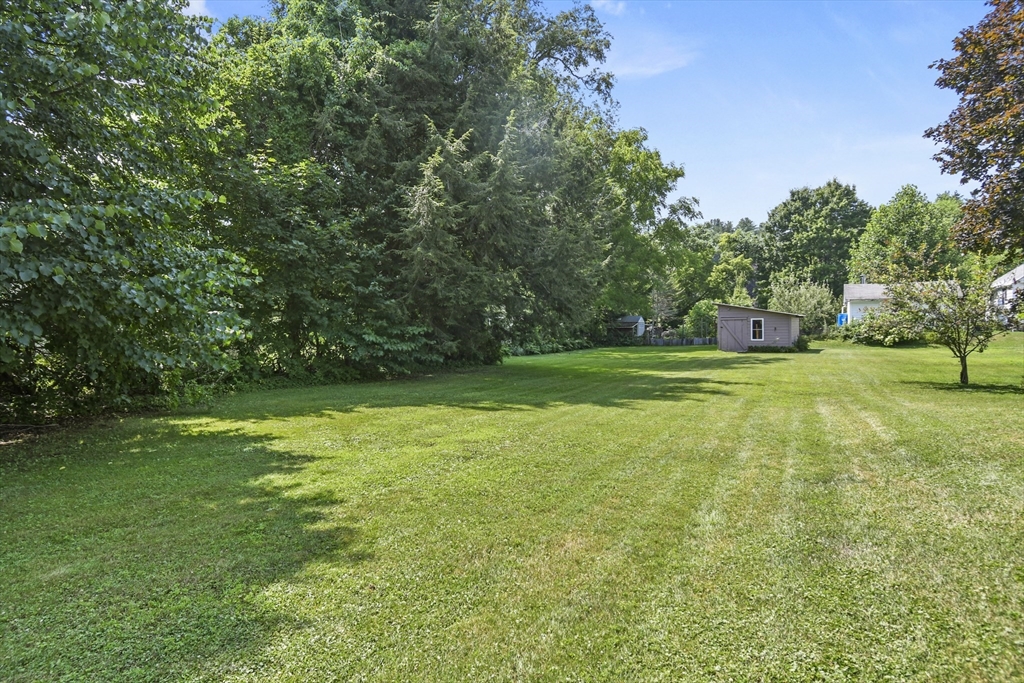 235 Pleasant St Property Photo 33