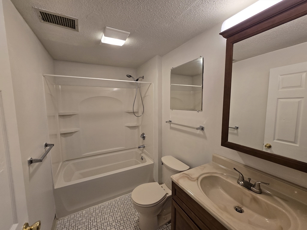 130 Beach St # 208 Property Photo 10