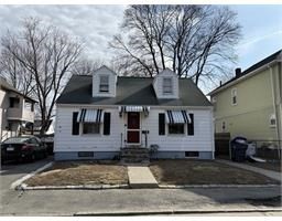 31 Strathmore Rd Property Photo 1