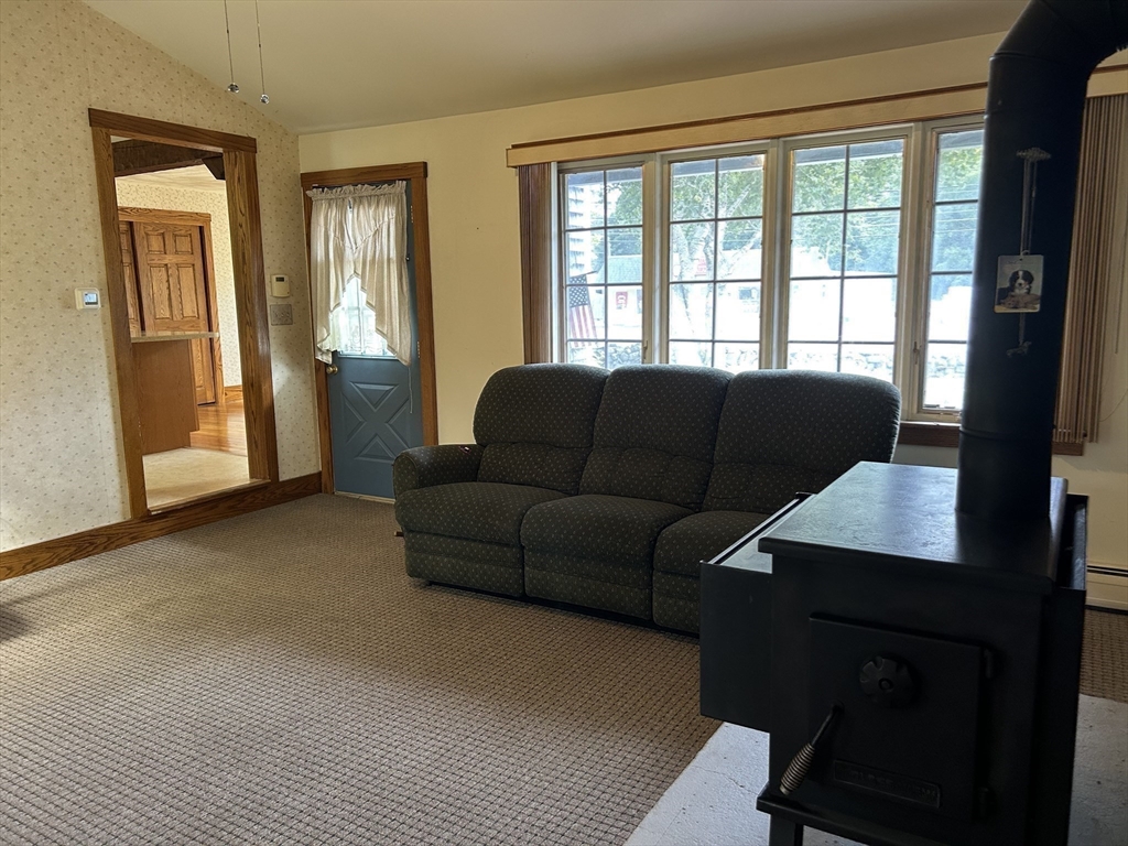 273 Main St. Property Photo 19