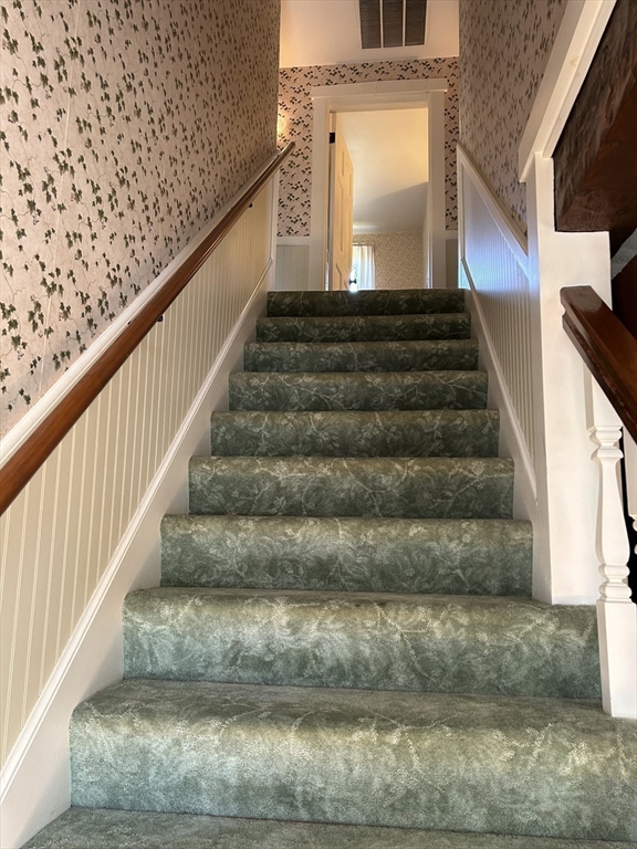 273 Main St. Property Photo 24