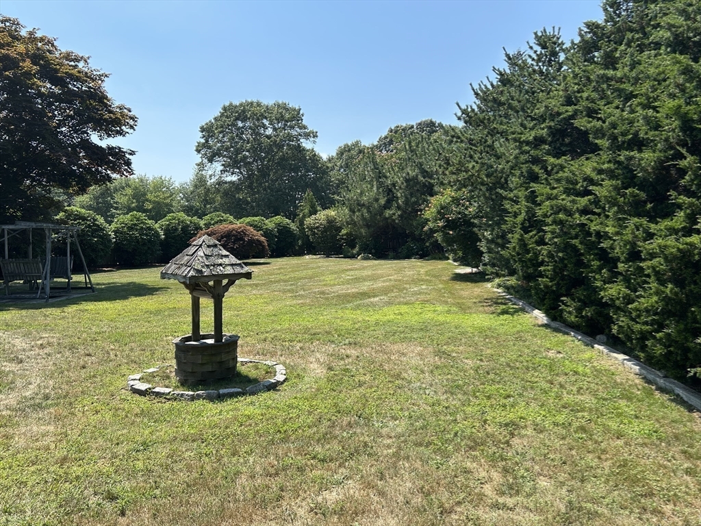 273 Main St. Property Photo 32