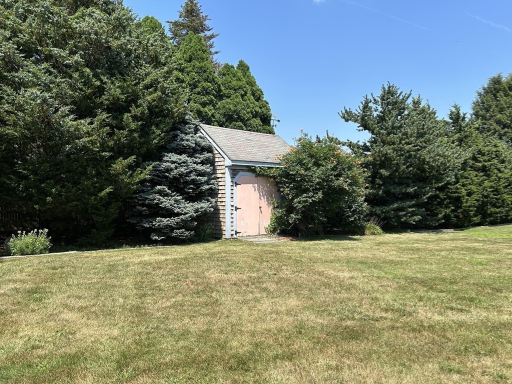 273 Main St. Property Photo 33