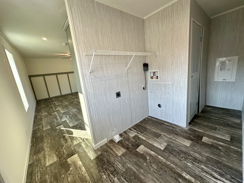 9 Abbey Lane Property Photo 7