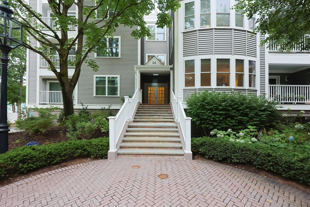 26 Holly Ln # 3e Property Photo 1