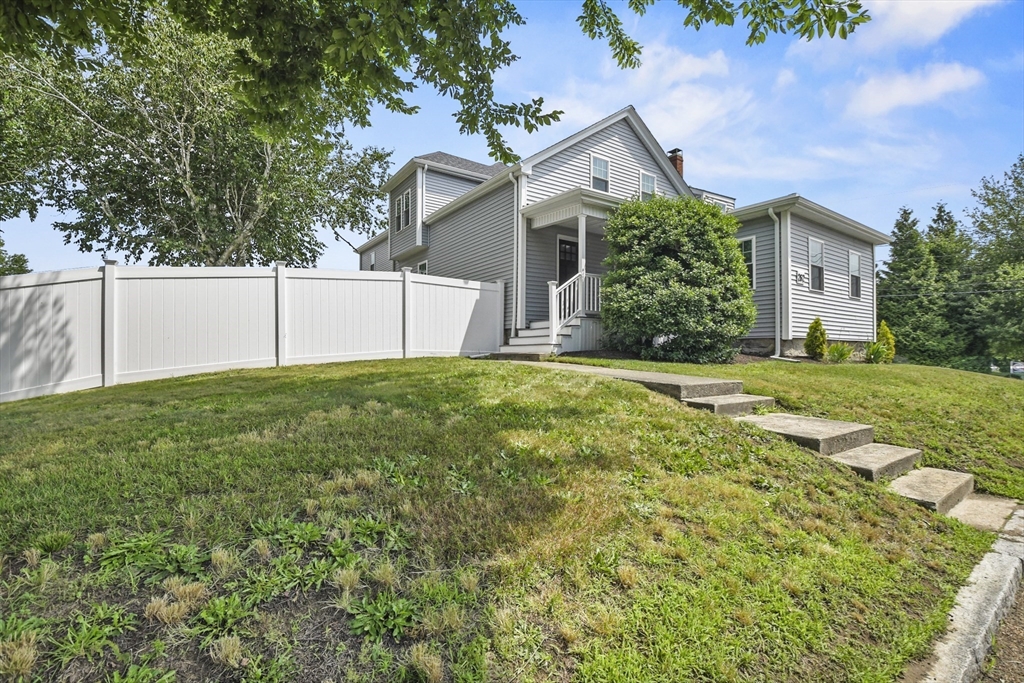 262 Huttleston Avenue Property Photo 1
