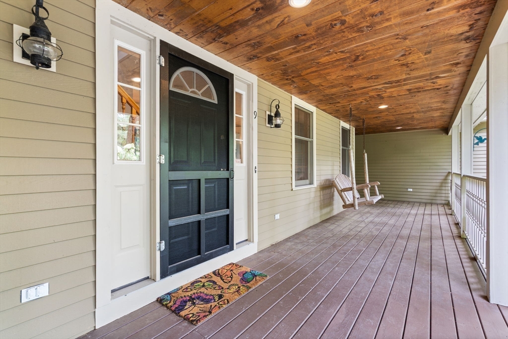 9 Stagecoach Rd Property Photo 5