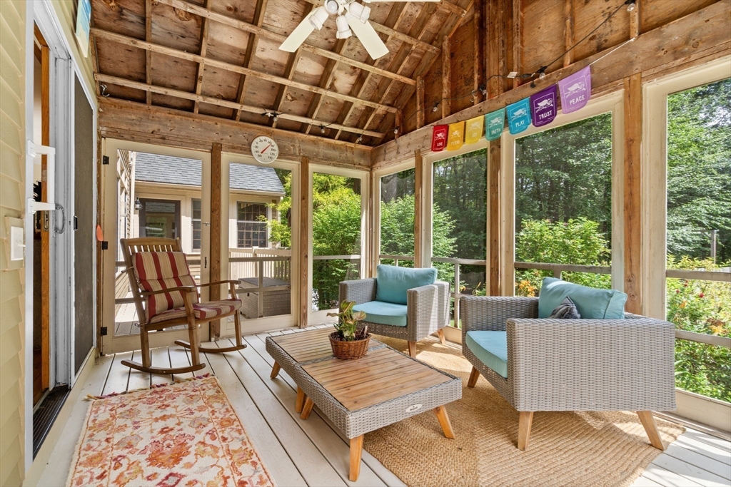 9 Stagecoach Rd Property Photo 17