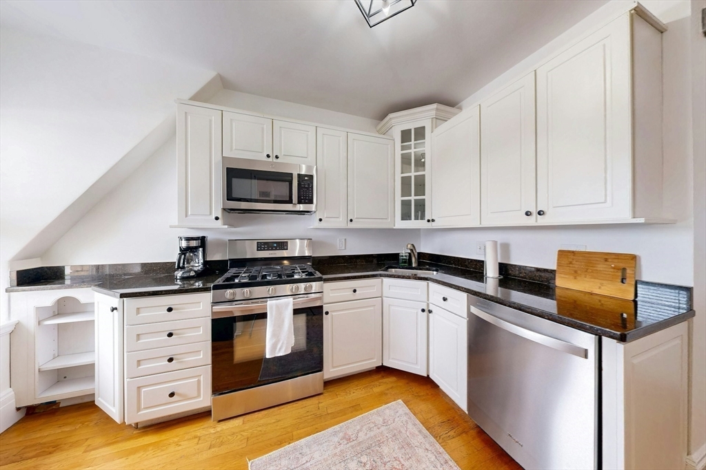 15 Garrison Rd # 3 Property Photo 2