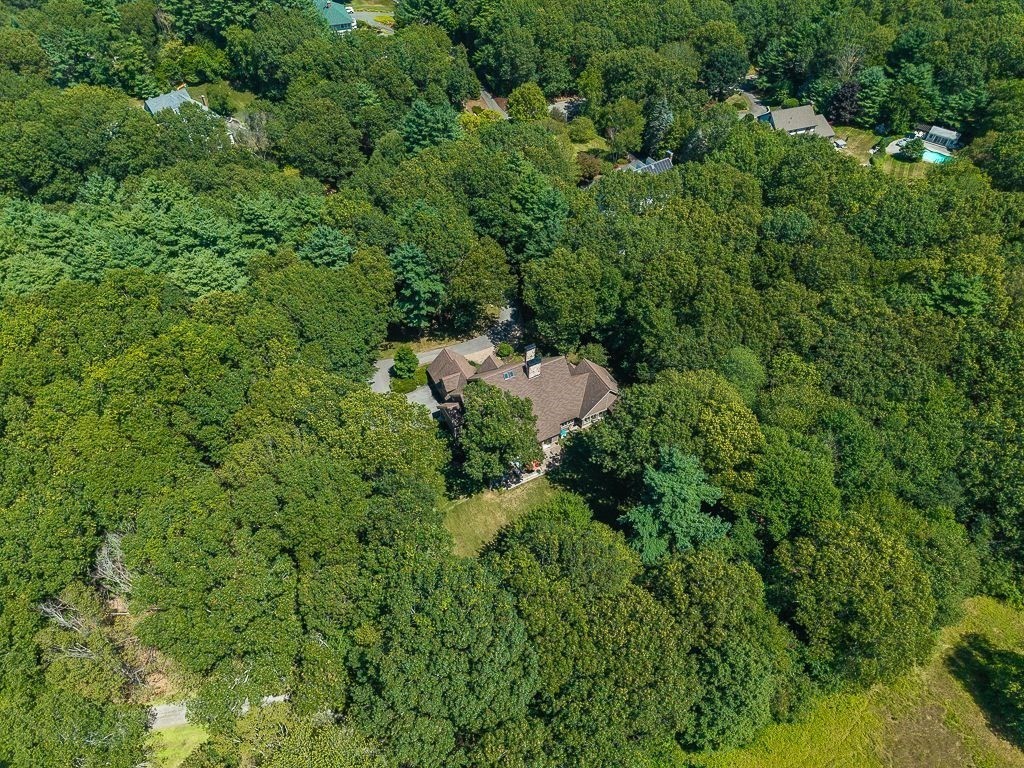 30 Autumn Lane Property Photo 41