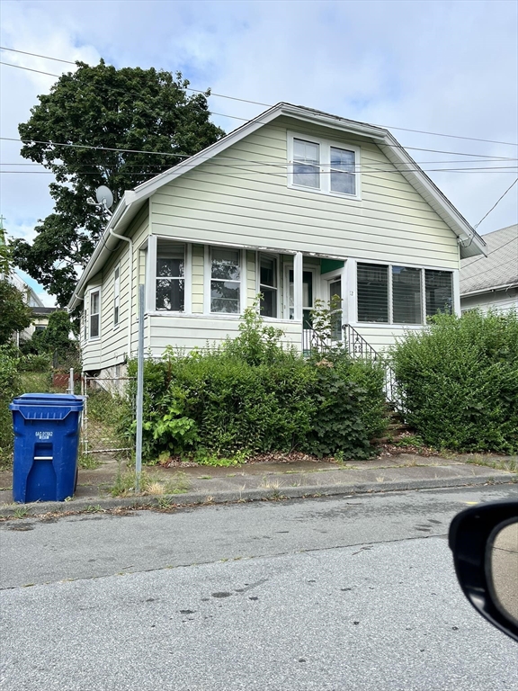 12 Livesey Pkwy Property Photo 1