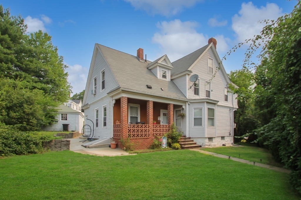 218 East St Property Photo 1