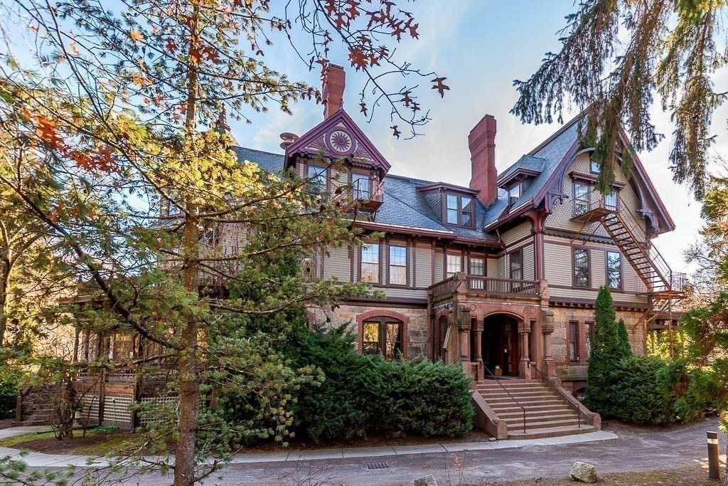 1000 Centre Street # 4 Property Photo 1