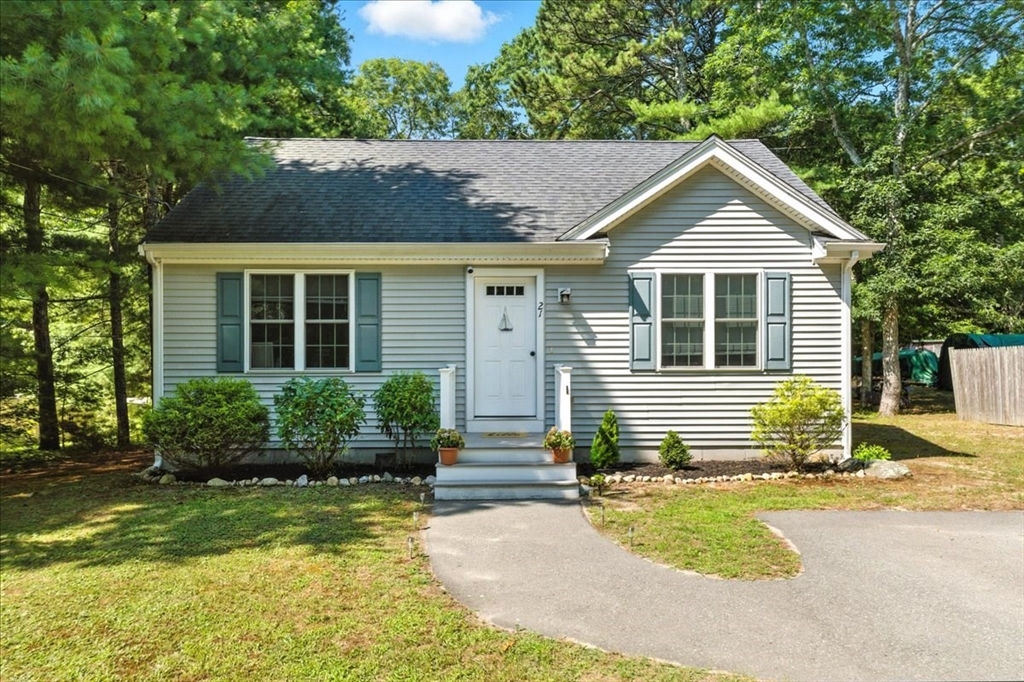 21 Crest Ave Property Photo 1