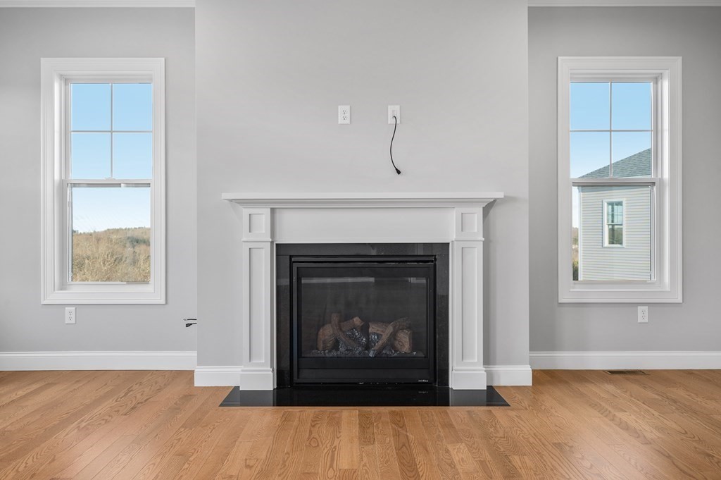 39 Crestwood Circle # 42 Property Photo 13