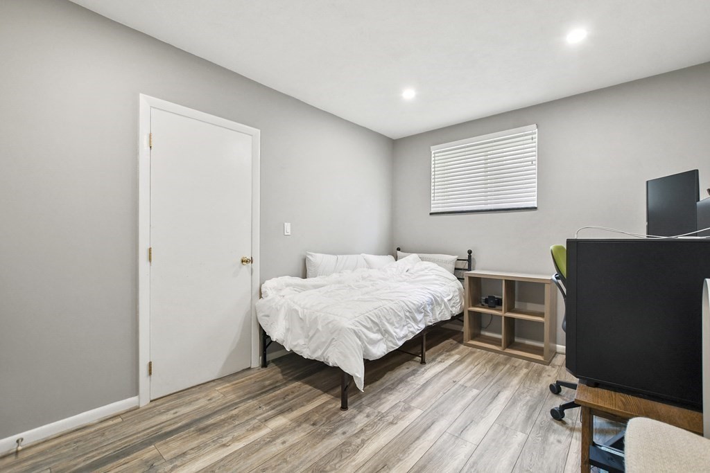 180-a River Street # 10 Property Photo 7