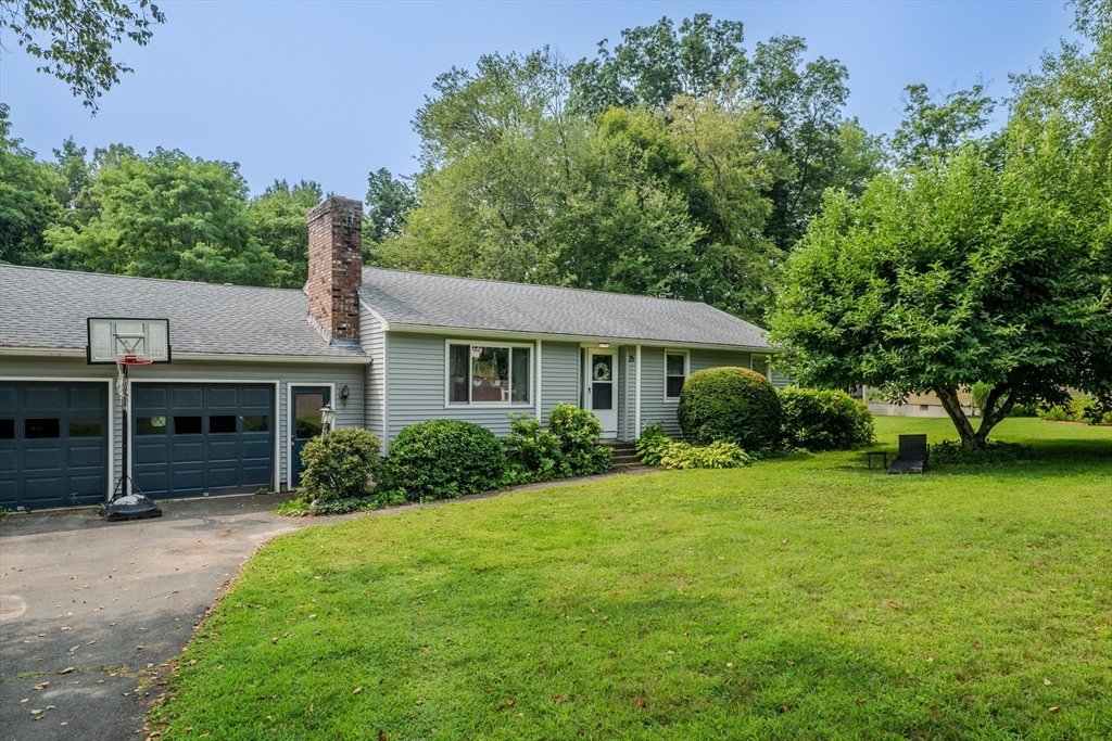 25 Meadowbrook Dr Property Photo 1