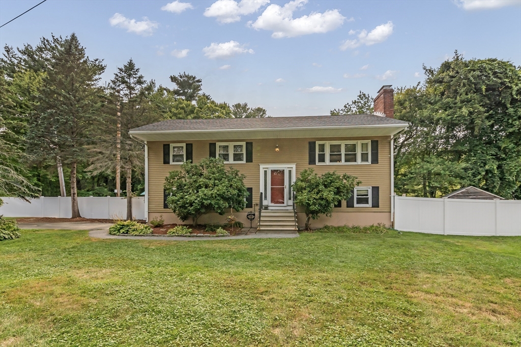 11 Brookside Lane