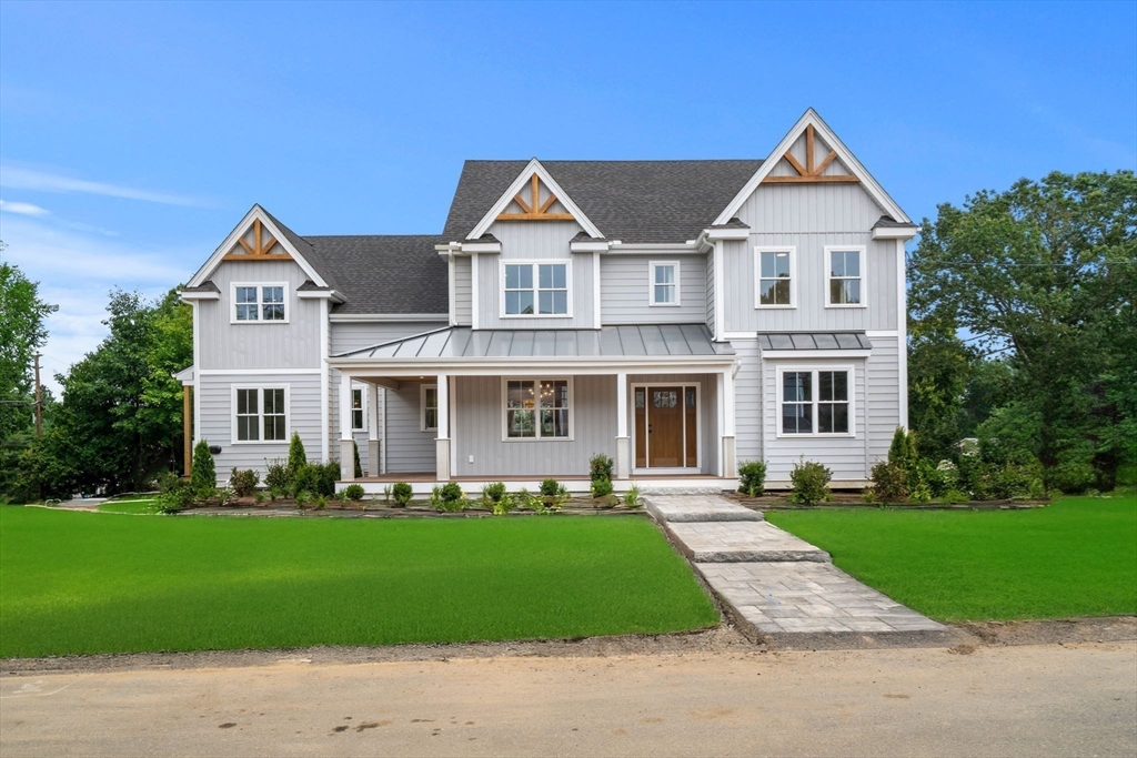 2 Stephanie Street Property Photo 2