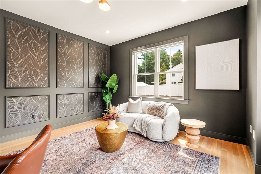 2 Stephanie Street Property Photo 16