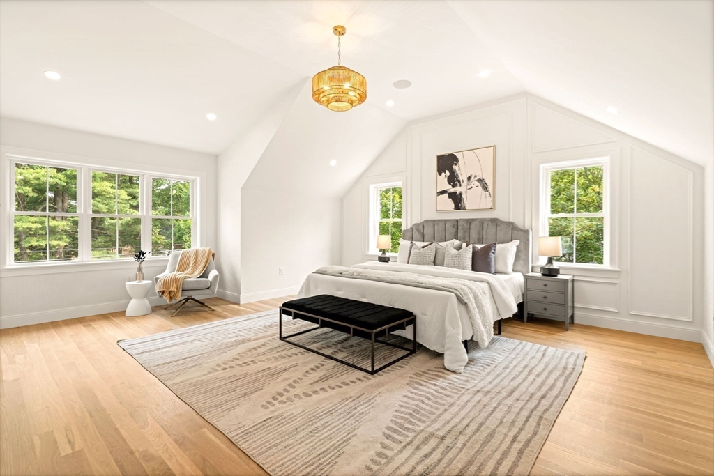 2 Stephanie Street Property Photo 23