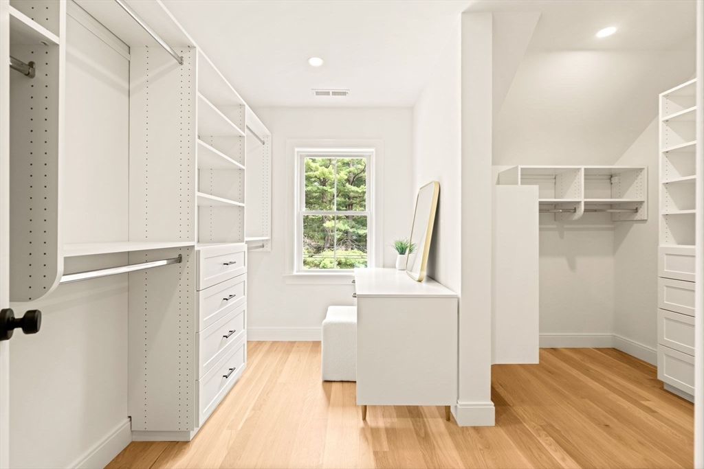 2 Stephanie Street Property Photo 26