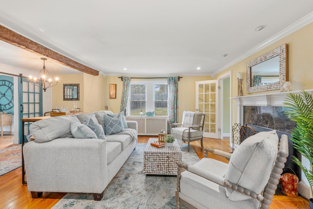 156 Boston Post Rd Property Photo 2