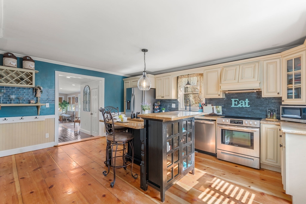 156 Boston Post Rd Property Photo 12