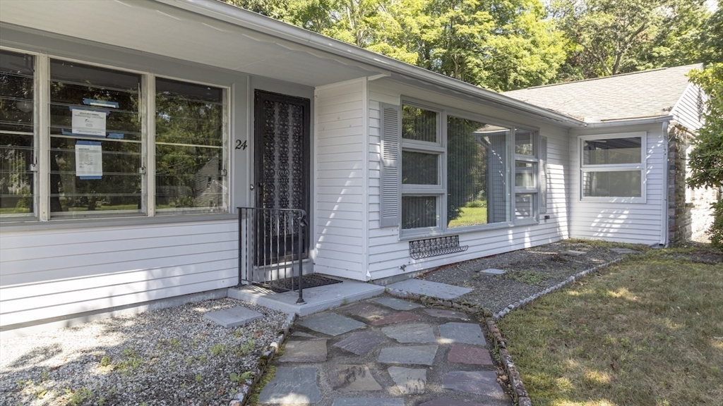 24 Doray Dr Property Photo 1