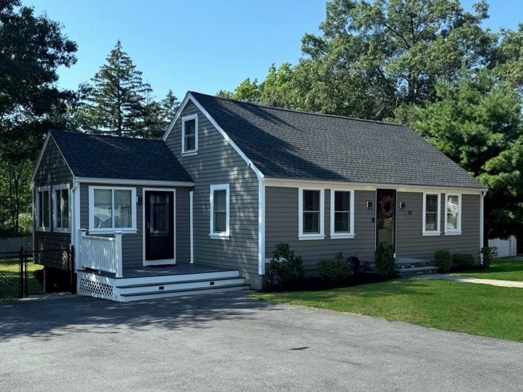 34 Manning Rd Property Photo 1