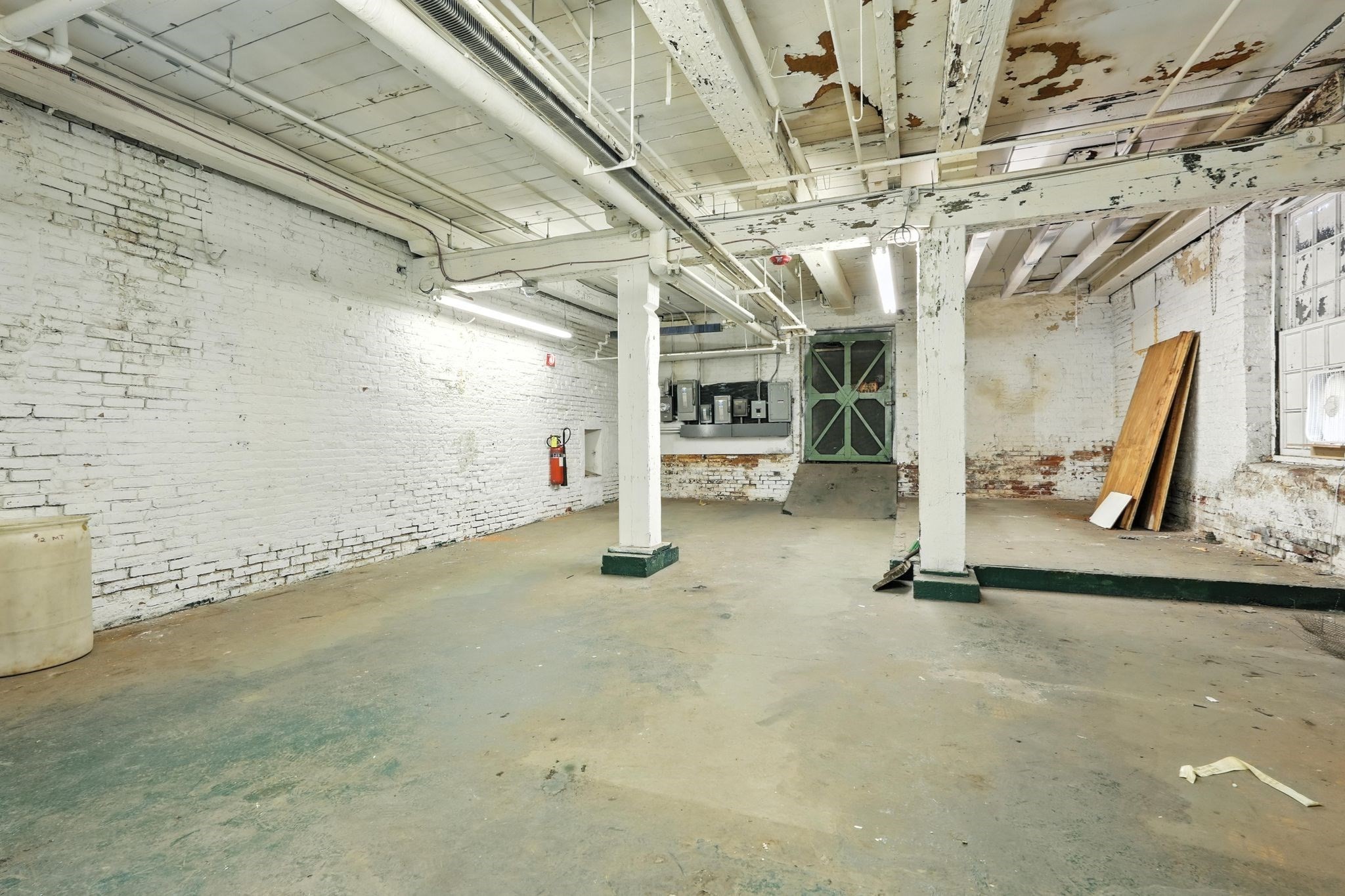 81 Sargeant St Property Photo 13