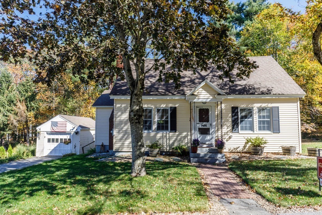 14 Baker Lane Property Photo 1