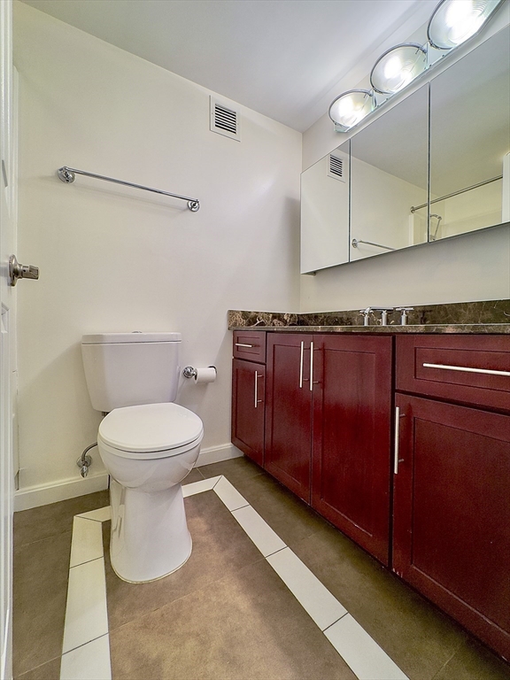 8-12 Museum Way # 1702 Property Photo 13