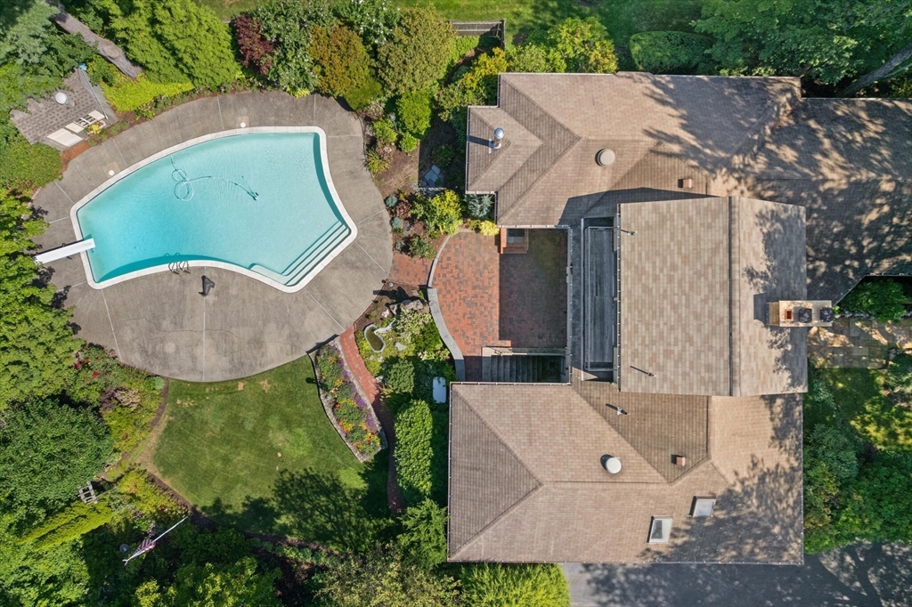 77 Wellesley Rd Property Photo 3