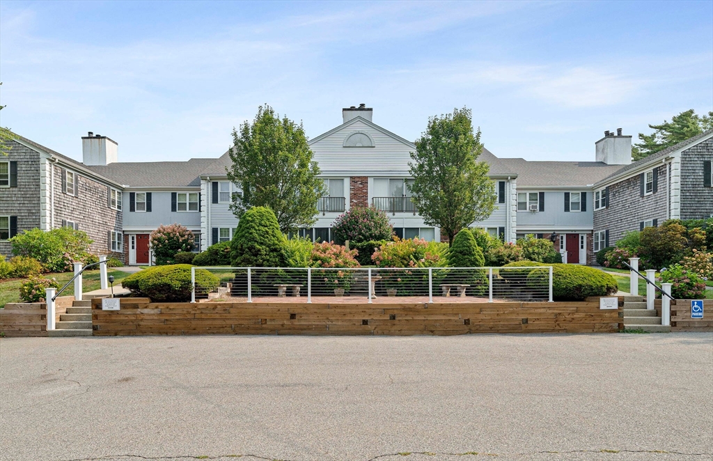 12 Hilltop Dr # 12 Property Photo 1