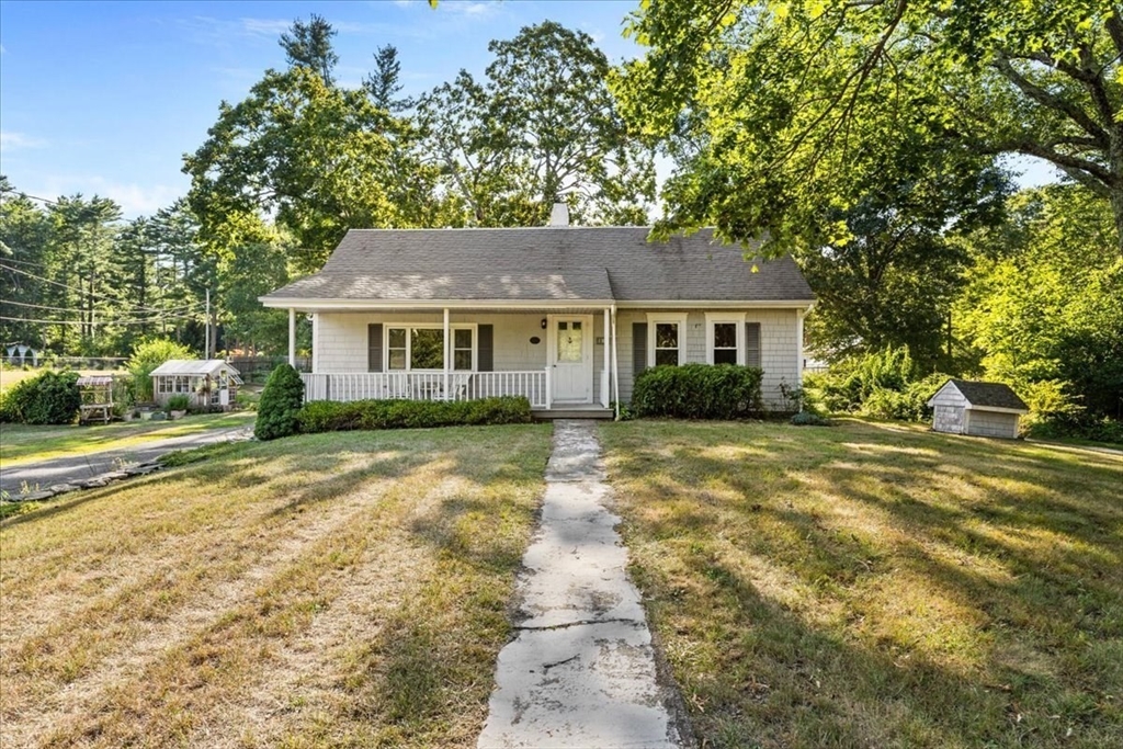 11 Gurney Rd Property Photo 1