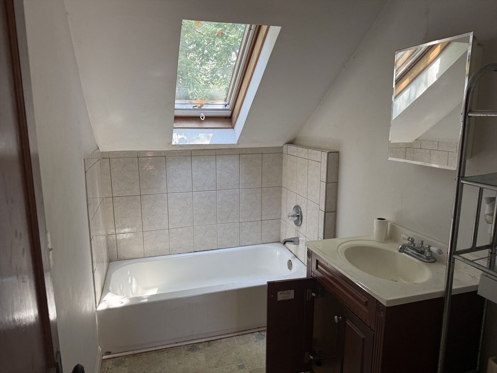 72 Bailey St Property Photo 18