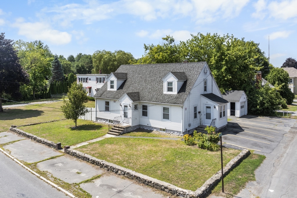 34 Merrimack St Property Photo 1