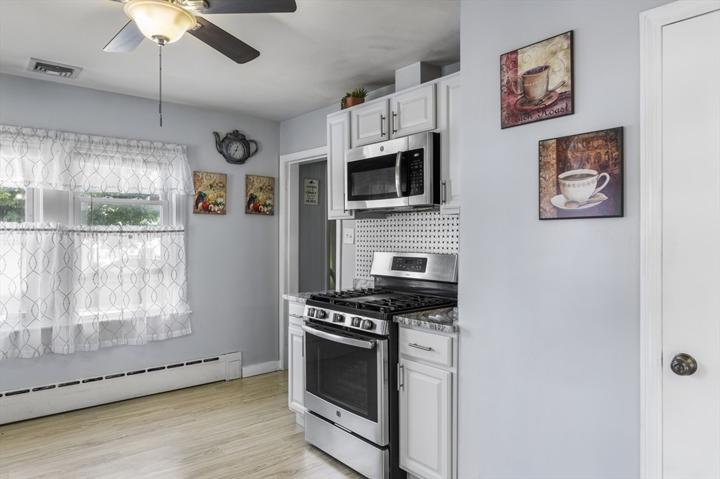 34 Merrimack St Property Photo 8