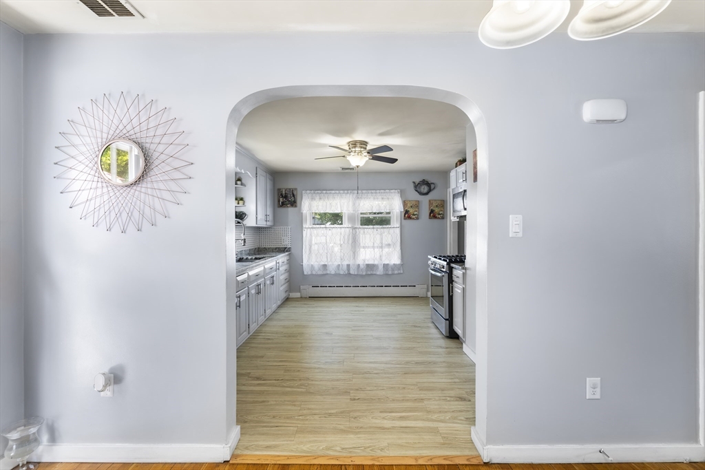 34 Merrimack St Property Photo 9