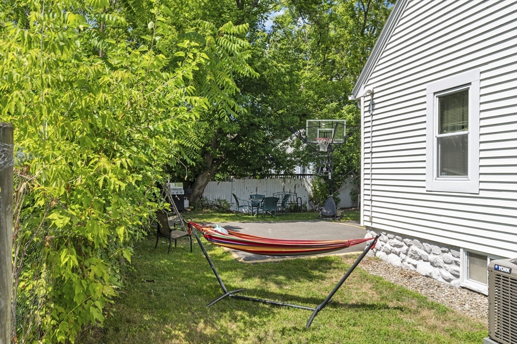 34 Merrimack St Property Photo 30