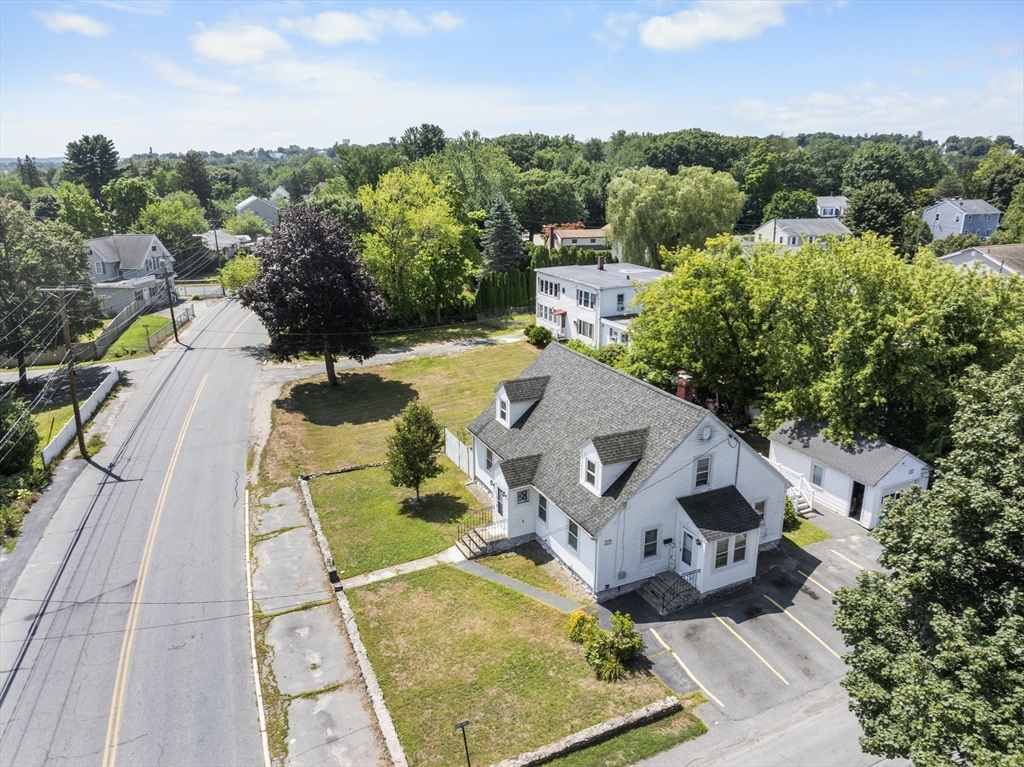 34 Merrimack St Property Photo 33