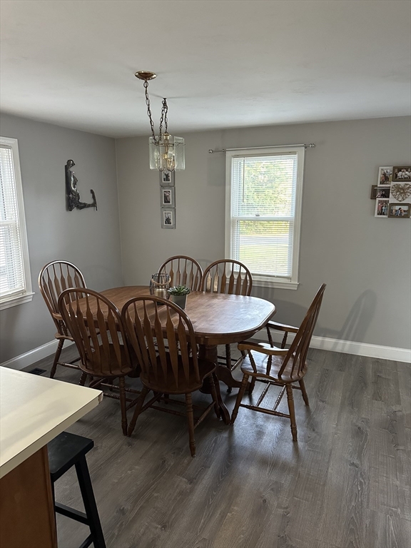 8 Cabot Cir Property Photo 4