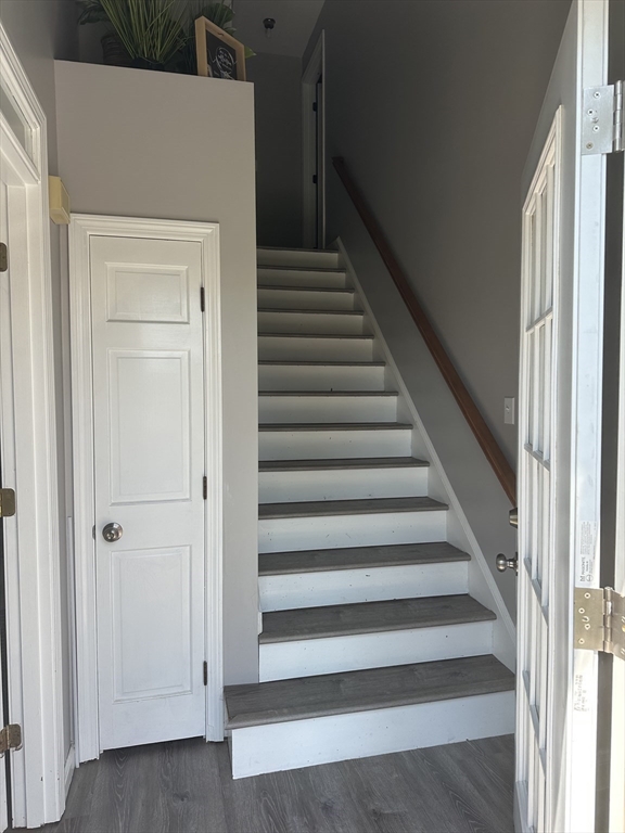 8 Cabot Cir Property Photo 6