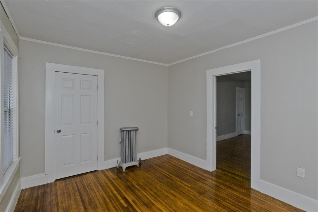 107 Thompson St Property Photo 22