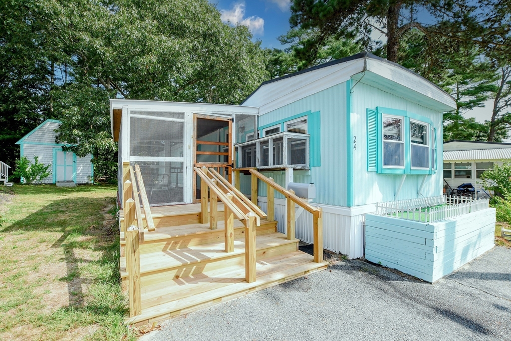 24 Kimberly Ct Property Photo 1